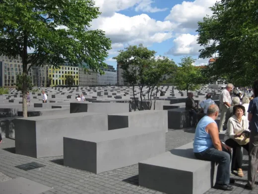 Holocaust Memorial Berlin, Peter Eisenman Design