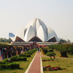 Lotus Temple in Delhi building | www.e-architect.com