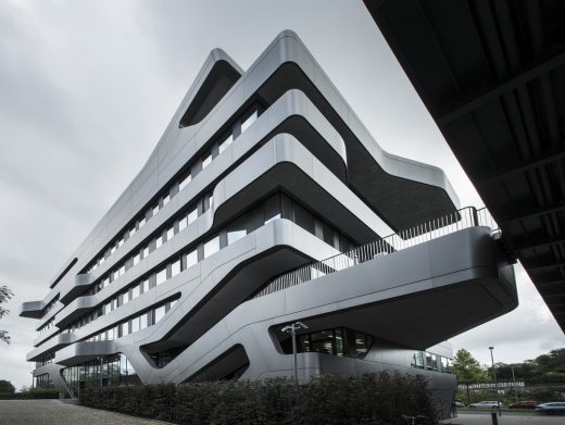 Cologne Architecture News - FOM University Düsseldorf Building