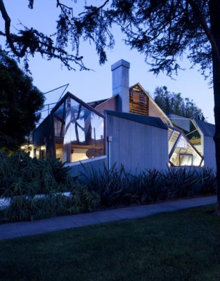 The Gehry Residence - House in Santa Monica
