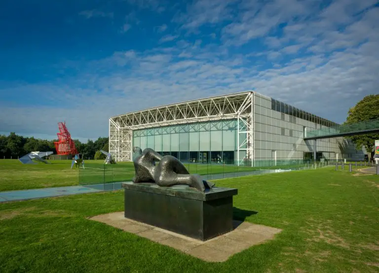 Sainsbury Centre for Visual Arts in Norwich - e-architect