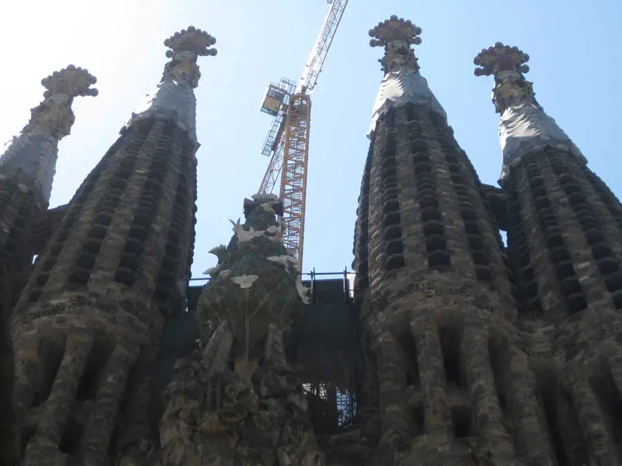 Sagrada Familia Barcelona by Antoni Gaudi - e-architect