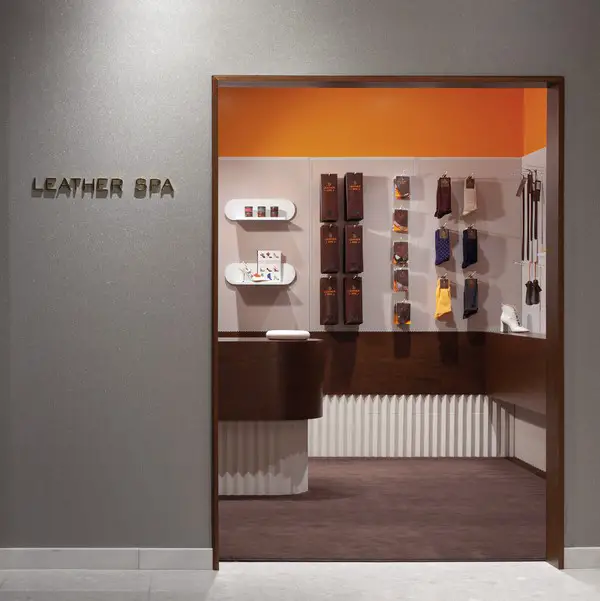 Louis Vuitton New York Saks Fifth Ave, fur and leather shop