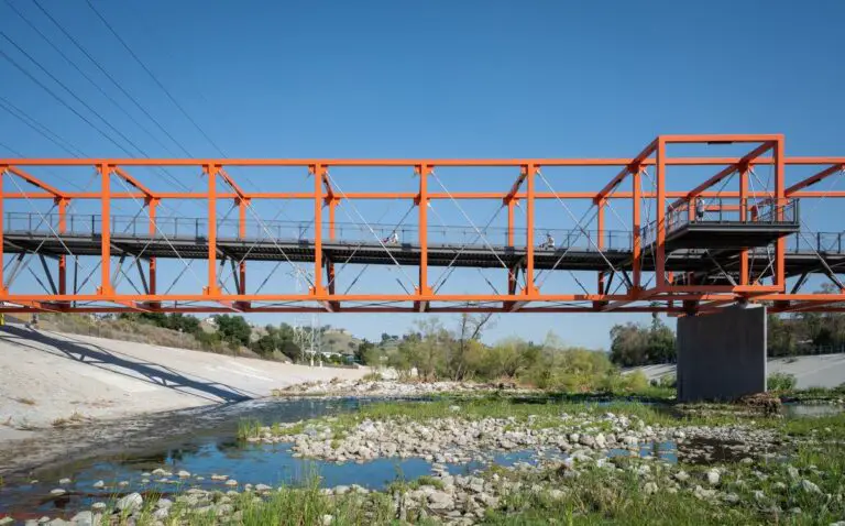 Taylor Yard Bridge over Los Angeles River - e-architect