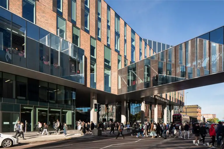 Ulster University Belfast Campus Building - e-architect