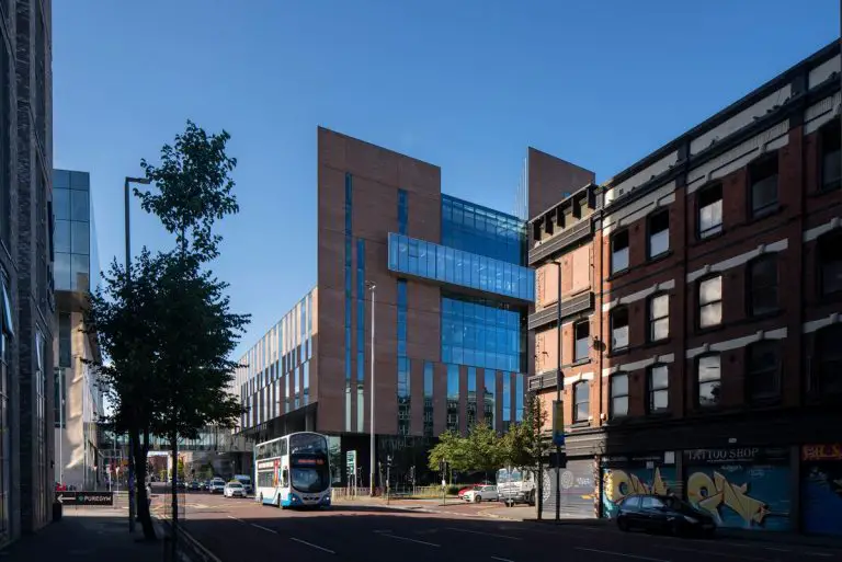 Ulster University Belfast Campus Building - e-architect