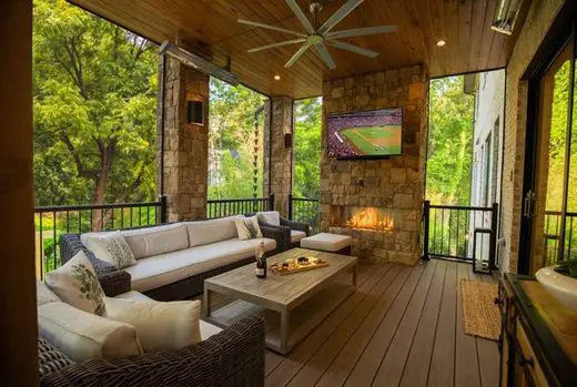 Choosing the right deck contractor in Atlanta