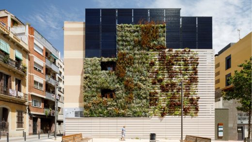 Blind wall facade greenery
