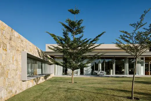 Fazenda da Grama Residence, São Paulo,