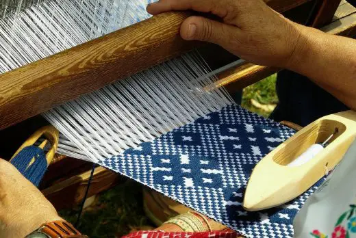 Home rug handicraft making