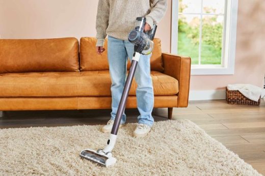 Smart cordless vacuum cleaner: home cleaning