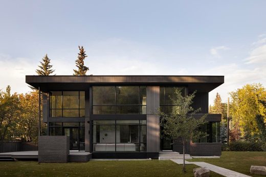 Luxurious Forest House Calgary Alberta