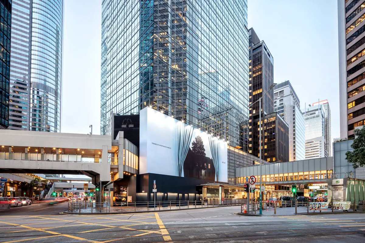 Sotheby’s Maison, Landmark Chater, Hong Kong - e-architect