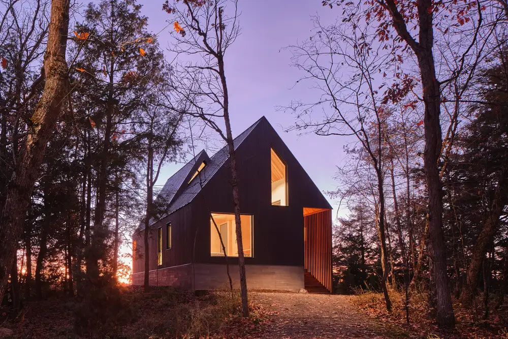 Bunkie Hill Cabin Muskoka Canada