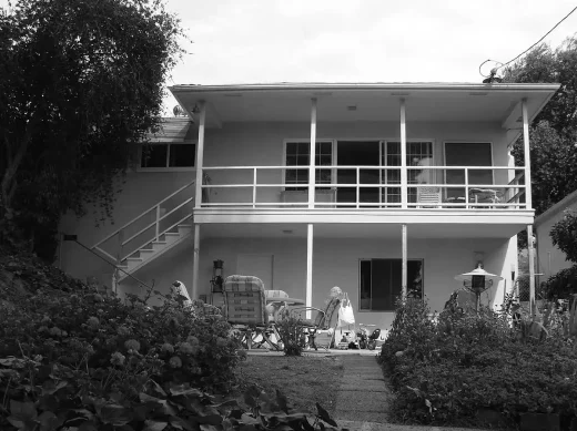 Timber Hillside House Los Angeles